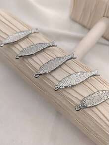 5pcs Minimalist Ocean Element Fish Shaped Pendant, Suitable For Daily Use - Silver - View 7