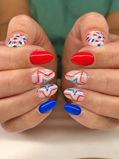 24pcs Medium And Long Almond Nails, Creative Classic Red And Blue Color Matching Fake Nails, Five Pointed Star Pattern Design, Independent Day Nail Art, Suitable For Women's Daily, Party, Holiday Nail Decoration