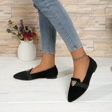 Zapatos planos de mujer con punta puntiaguda y cómodos, tipo mocasín sin cordones. Diseño de unicolor con adorno de cabeza de leopardo, adecuados para el trabajo, el transporte, el hogar y la escuela - Negro - Ver 2