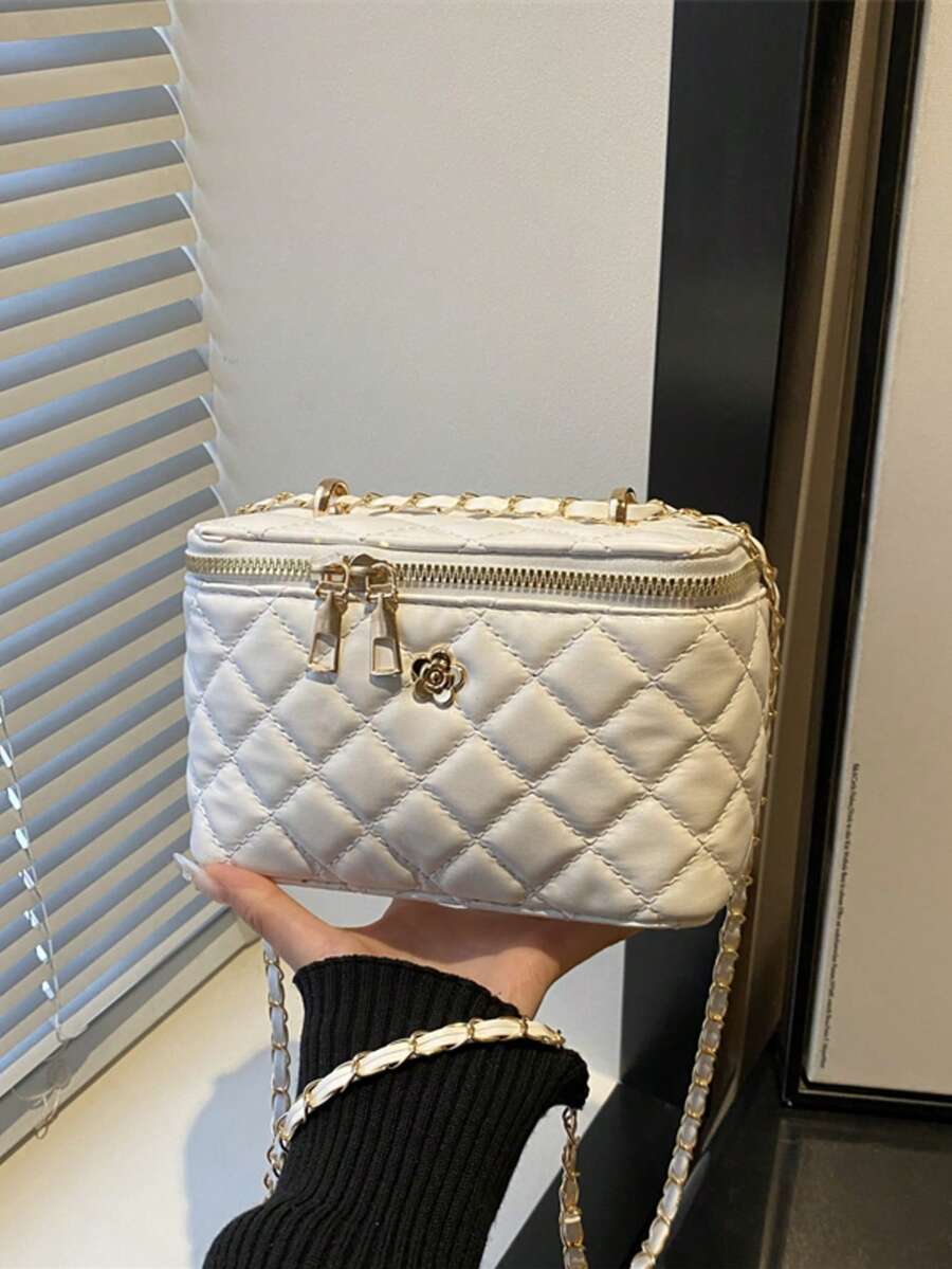 双拉链设计的盒形包，迷你手提包，适合学生、通勤等场合。