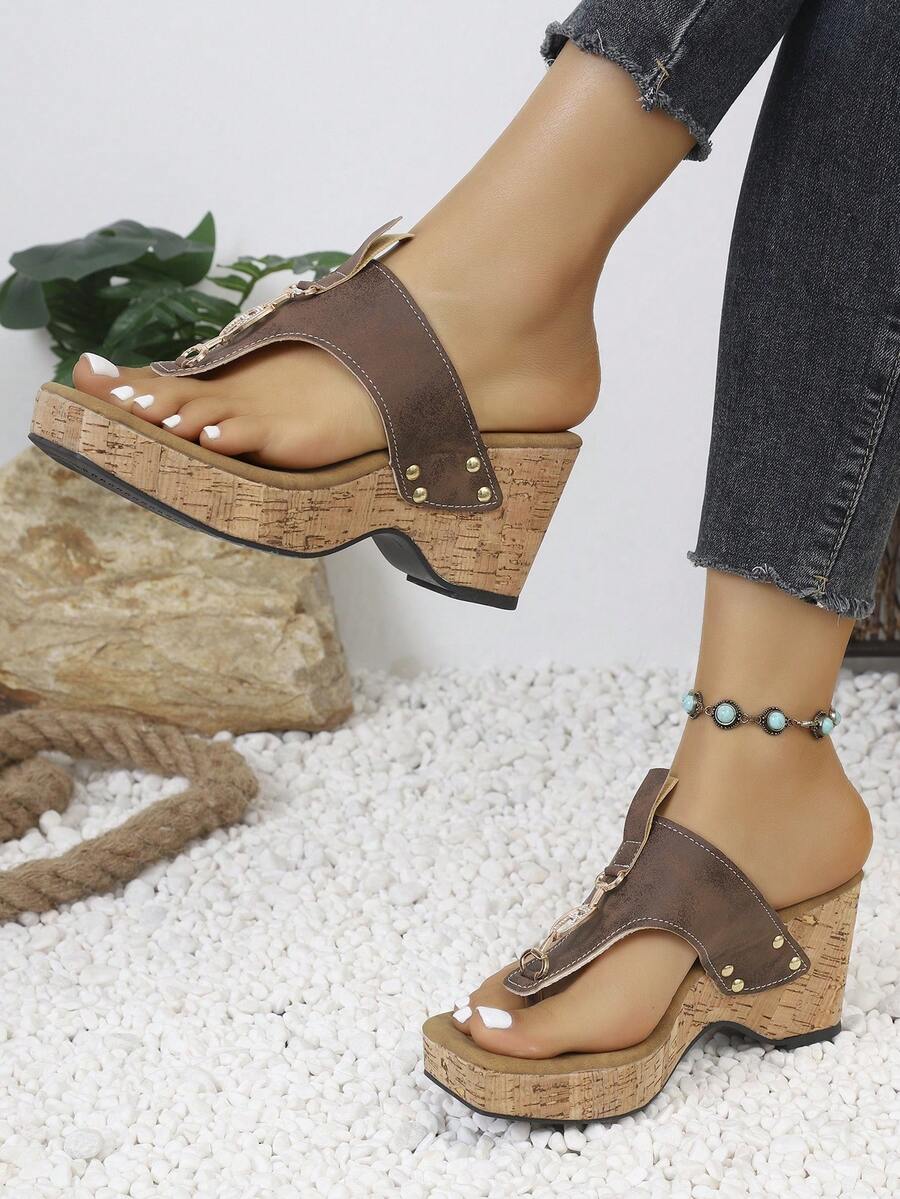 2026新款女士坡跟人字拖，舒适轻便，人字拖设计，适合日常休闲穿着，优雅女士鞋履 - 咖啡棕 - 查看 1