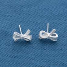 甜美蝴蝶结耳环：韩日风格，简约女性魅力 - 銀色 - 查看 1