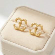 MTOW CC耳钉，心形耳钉，双C设计耳环 - 彩色 - 查看 6