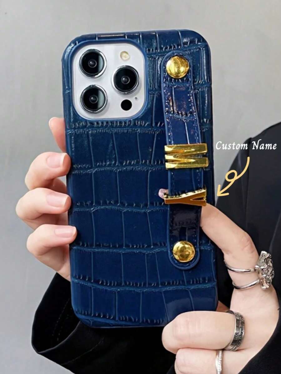 个性化奢华仿鳄鱼皮金属3D字母腕带手机壳，兼容苹果17、16、15、14、13、12、11 Pro Max、14、15、16 Plus、17，时尚DIY礼品手机壳 - 藏蓝色 - 查看 1