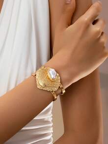 1 Set de pendientes, pulsera y anillo con diseño de perlas y conchas marinas de estilo elegante y a la moda, adecuado para uso diario, vacaciones y playa de mujeres - Dorado - Ver 9