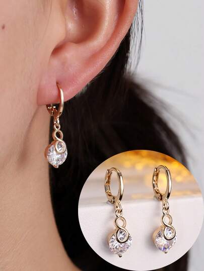 1 Pair Women's Earrings, Super Shiny Cubic Zirconia Stud Earrings, Minimalist Elegant Luxury Versatile Fashion Earrings, Suitable For Gift And Daily Wear