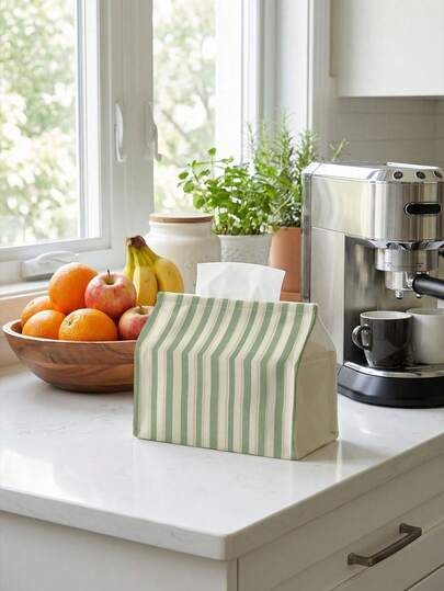 1个北欧清新抹茶绿白竖条纹纸巾盒，经久耐用，多功能装饰纸巾盒，带收纳功能，适用于家居厨房、派对装饰、客厅、卧室、汽车等场所，是桌面或架子展示的理想之选。