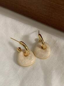 1 Đôi bông tai thời trang kiểu Pháp cổ điển thanh lịch, màu trắng tráng men, hình học, làm bằng kim loại, thiết kế độc đáo, phù hợp cho phụ nữ đi làm hàng ngày và mặc thường ngày. - trắng - Xem 1