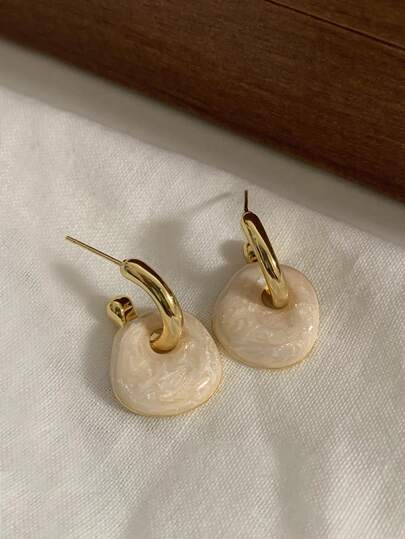 1 par de elegantes pendientes de metal con diseño geométrico retro francés de color blanco esmaltado, adecuados para el uso diario y el atuendo casual de las mujeres