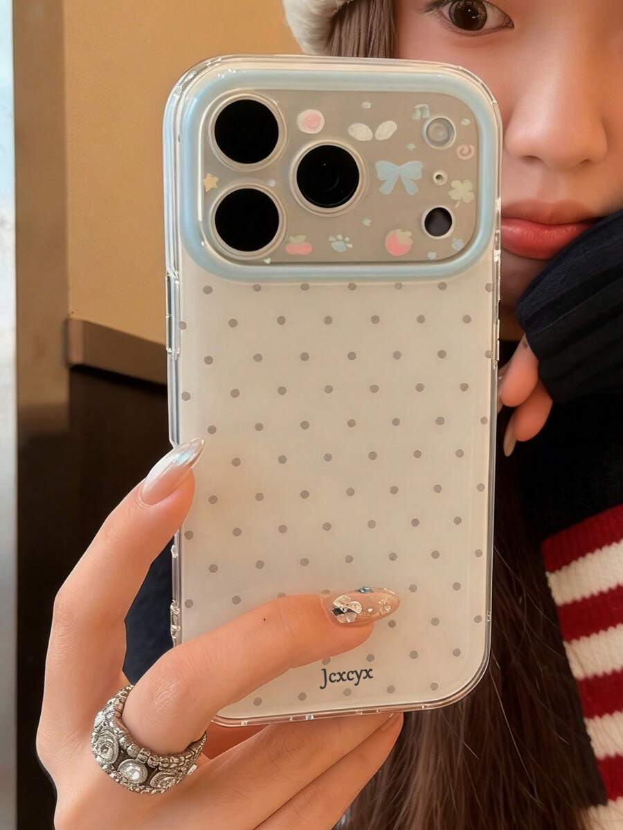 Funda de teléfono con estampado de lunares y lazo de fresa compatible con iPhone 17 Pro Max, 16, 15 Pro Max, con fondo blanco minimalista y marco de lente azul, a prueba de golpes, como regalo - Blanco - Ver 1
