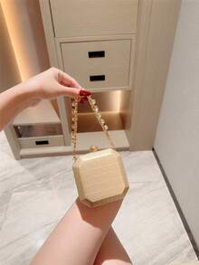 月光之夜手袋 - 新款复古奢华钻石链条迷你手提包，魅力派对包，优雅鳄鱼纹压花手拿包，专为精致女士设计。适合派对、婚礼、盛大晚宴和正式场合，完美搭配派对礼服、晚礼服和亮片服装。也是新年出行的理想之选，与女士派对礼服相得益彰，是派对的最佳选择。无法装下手机。 - 金色 - 查看 6