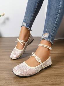 Women's Lace Mesh Flat Shoes, French Style Breathable Versatile Fashion Hollow-Out Soft Bottom Embroidered Flat Roman Sandals - White - View 5