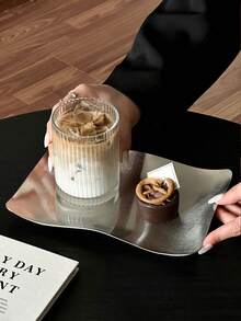 1 pieza Bandeja rectangular ondulada de acero inoxidable, plato de estilo industrial para cafetería, restaurante, postre, té de la tarde - Plateado - Ver 4