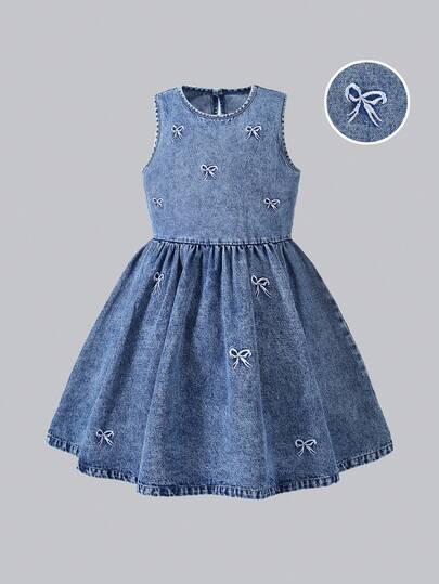 女童休闲户外时尚连衣裙，韩版甜美风格，柔软亲肤，可爱蝴蝶结刺绣，收腰设计，无袖，复古蓝牛仔布，夏季