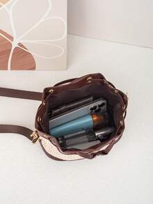 2026新款时尚女士手提包，镂空水桶包，韩版女士斜挎草编包 - 彩色 - 查看 9