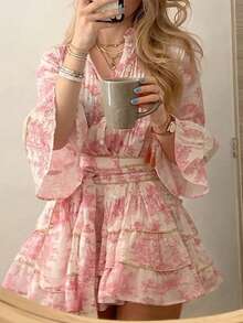女款春夏秋街頭時尚休閒前開扣腰帶碎花喇叭袖小立領V領短洋裝，優雅粉色收腰短蛋糕裙，情人節穿搭，復活節穿搭 - 粉色 - 查看 7