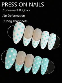 24片浅蓝色波点法式美甲贴纸，杏仁形清新假指甲，春夏清新风格，浅蓝色波点图案搭配裸色法式边缘，营造活力优雅的氛围。杏仁形假指甲，美甲护理产品，适合女士夏季海滩旅行、日常工作、派对等场合，也是送给美甲爱好者的清新礼物。 - 藍白色 - 查看 3