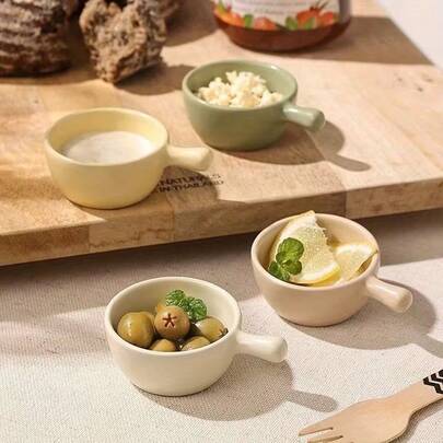 一套10个彩色塑料马卡龙蘸酱碗 - 颜色鲜艳多样，可堆叠，适合野餐、聚会和家庭使用，坚固耐用且易于清洗，适用于辣椒酱、沙拉酱和鳄鱼酱等蘸酱。