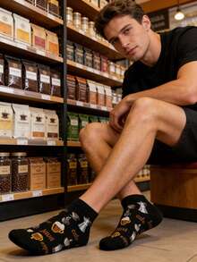 1 双男士黑色咖啡元素图案袜子，适合日常穿着，四季皆宜。 - 彩色 - 查看 1