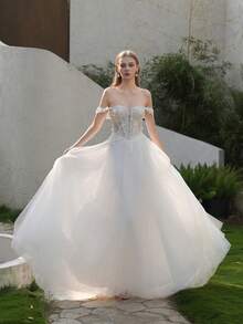 YOUKEFEIER 2025新款优雅性感露肩开衩蕾丝刺绣串珠长款婚纱，后背系带可调节 - 白色 - 查看 6