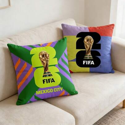 FIFA Bộ sưu tập vỏ gối chủ đề Lễ hội bóng đá 2026 | Thiết kế kết hợp các yếu tố của đội tuyển và World Cup | Chất liệu vải cotton polyester mật độ cao, mềm mại và thoáng khí, bền và có thể giặt, màu sắc lâu bền, khóa kéo trơn tru | Thích hợp cho ghế sofa phòng khách, đầu giường phòng ngủ, địa điểm dành cho người hâm mộ, quà tặng, họp mặt gia đình, ngày thi đấu.
