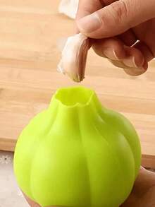 1pc Creative Kitchen Silicone Garlic Peeler, Soft Garlic Skin Remover, Simple Convenient Kitchen Tool, Outdoor Cooking Utensil - A - View 8