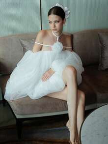 Elegant White Halter A-Line Short Dress With Exaggerated Ruffle Flounce Hem And Puffy Long Lantern Sleeves For Party - trắng - Xem 3
