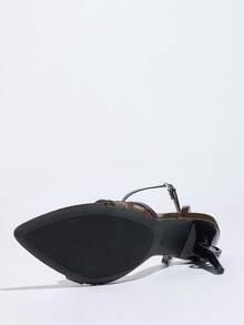 Giày sandal cao gót nữ, dép hở mũi ren lưới xuyên thấu gợi cảm, giày cao gót mũi nhọn màu nâu cà phê sang trọng, mũi nhọn hình trái tim đa năng, thích hợp cho buổi tối đi chơi, du lịch, kỳ nghỉ, Lễ Tạ ơn, Giáng sinh, Ngày động, Ngày của Mẹ, Halloween, Ngày Quốc tế Phụ nữ, quà tặng Ngày Valentine. - Cà phê nâu - Xem 12