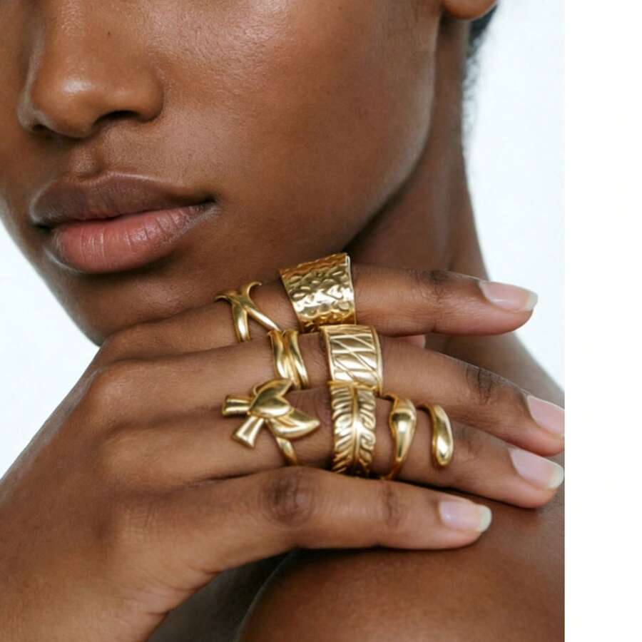 Set de 7 anillos abiertos de acero inoxidable dorado de diseño único, juego de anillos para nudillos apilables y versátiles de lujo - Dorado - Ver 1