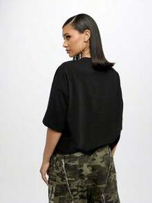 Camiseta Oversize Crop Top  90210 con Estampado Gráfico de LA County, Estilo Retro de Programa de TV, Ropa Urbana para Fans, Moda de Verano y Festivales - Negro - Ver 3