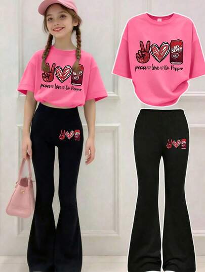 1 conjunto de camiseta de manga corta y pantalones acampanados para adolescentes, con estampados de signo de paz, corazón y lata de bebida - Ajuste holgado casual, estilo deportivo con camiseta de cuello redondo de manga corta y pantalones acampanados - Regalo perfecto para el verano, adecuado para usar en primavera/verano en la escuela y al aire libre