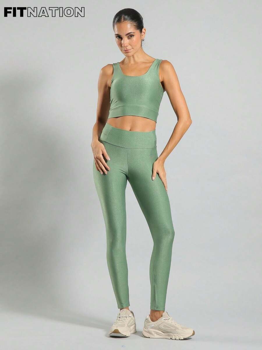 FITNATION Leggings Set With Waistband Pocket + Longline Cropped Top In Micro-Ribbed Fabric With SHINE And HIGH Elasticity And Support. - Verde Oliva - Ver 1
