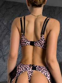 Women's Sexy Wild Leopard Print 3 PiecesLingerie Set With Stockings - Khaki - View 6