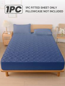 1pc Waterproof Solid Color Bed Sheet, Skin-Friendly Dust-Proof Moisture-Proof Mattress Protector Cover, Ultrasonic Embossed Suitable For All Size Mattresses (Double/Full/Queen/King), Bedding Gift, Machine Washable - Navy Blue - View 4