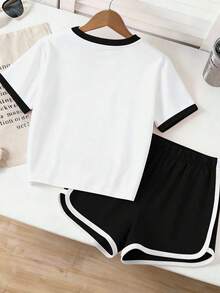 Bộ 2 món gồm áo croptop và quần short phối màu in hoa dành cho nữ tuổi teen, chất liệu mềm mại, trang phục mùa hè thường ngày, quần áo nữ, trang phục tuổi teen, quần short nữ, bộ đồ nữ. - màu đen - Xem 5