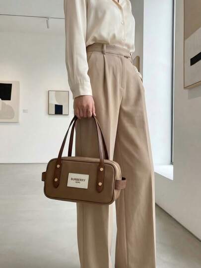 Burberry حقيبة مستحضرات تجميل من النايلون قطعة واحدة، حقيبة مكياج بطراز بريطاني قديم محمولة باليد، حقيبة مكياج خفيفة الوزن مناسبة للاستخدام اليومي والسفر، هدية مثالية