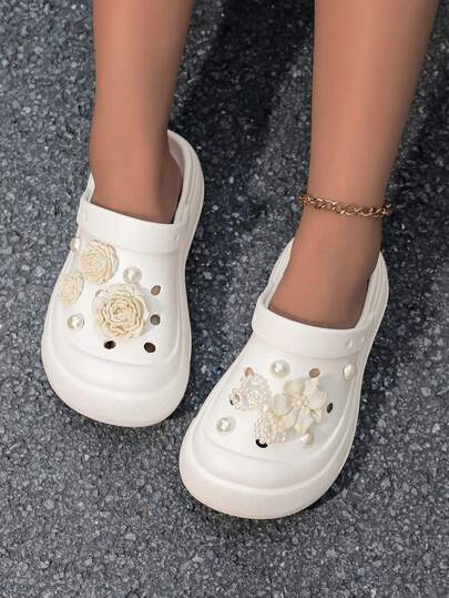 Women's New Hollow Clogs, Mules, Garden Shoes, Slippers, Sandals, Beach Shoes With Detachable Decorative Accessories, Fashion Versatile, Suitable For Summer Outdoor Leisure And Sports, EVA Sole Lightweight, Comfortable And Breathable