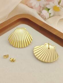 5 Pairs Assorted Women's Earrings Set, Asymmetrical Geometric Textured Earrings, Heart Textured Stud Earrings, Striped Shell Earrings, Elegant Large Gold Tone Earrings, Stainless Steel Jewelry Showcasing Personalized, Vintage Jewelry, Summer Beach Vacation Swimwear Accessories, Attractive Apparel Accessories, Wedding Dress Accessories - Versatile Jewelry Suitable For Swimming, Bathing, Exercising - Gold - View 7