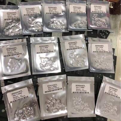 Đá Moissanite tròn màu trắng siêu sáng D, kích thước 0.8-2.9mm, độ tinh khiết VVS, hình 8 trái tim 8 mũi tên, đá nhỏ dùng để làm trang sức.