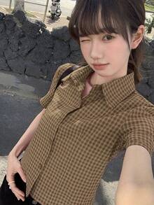 红色格子露肩修身短袖衬衫，休闲露脐女式上衣，夏季 - 卡其色 - 查看 2