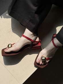 French Retro Metal Toe Ring Sandals For Women, Versatile Minimalist Casual Thick Strap Combination Chunky Heel Sandals For Summer - Red - View 5