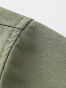 1件 Blueprint 男士军绿色立领拉链飞行夹克，采用柔软垂坠的抗皱面料，成熟稳重的复古风格外套，适合日常通勤和商务休闲穿着。 - 軍綠色 - 查看 6