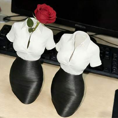 3D打印创意办公装饰花瓶，适合摆放鲜花或仿真花，非常适合放在办公桌或梳妆台上 | OL职业装半身雕像，桌面艺术摆件，逼真的白衬衫+皮裙设计，小众高端雕塑