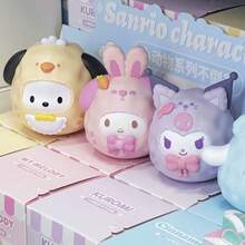 SANRIO 盲盒 - 官方授权可爱收藏桌面摆件，拥有栩栩如生的眼睛和表情，柔和的马卡龙配色（粉色、黄色） - 采用耐用PVC材质，适合家居/办公装饰 - 粉丝最佳礼物 - 随机角色 - 彩色 - 查看 3