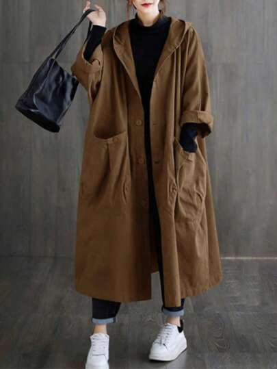 女士宽松轻薄长款风衣，民族风，带大口袋，纽扣前襟，连帽设计，休闲百搭，适合秋冬春季穿着。