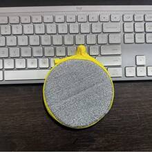 This Double-Sided Sponge Can Be Hung For Various Applications. The Sponge Is Soft And Protects Items, While The Frosted Side Removes Dirt. - A - 查看 12