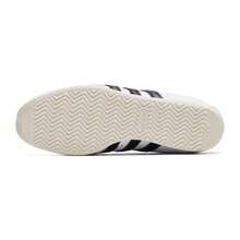 Adidas 女士休闲运动鞋，春季户外运动简约低帮通勤鞋，CHANGLE 休闲鞋 KJ3959 - 白/一號黑/乳白色 - 查看 6