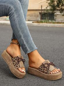 2026新款仙女风厚底沙滩拖鞋，时尚单带凉拖，孕妇可搭配连衣裙穿着 - 卡其色 - 查看 3