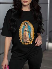 Figura sagrada rodeada de luz dorada y manto azul con estrellas que representa esperanza protección y paz interior camiseta de mujer casual cómoda 220g - Negro - Ver 8