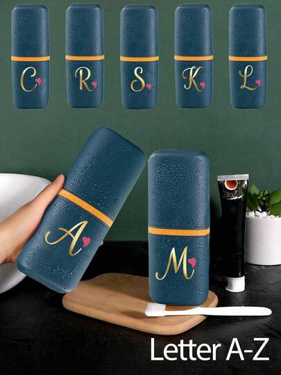 便携式旅行牙刷盒，印有闪金字母 A-Z 和爱心图案，浴室配件，户外旅行牙刷牙膏收纳盒，字母系列印花防尘整理盒，旅行必备，返校学习用品，假日露营必备，度假迷你夏季用品，浴室配件，家居用品和收纳用品